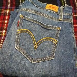 Levi's